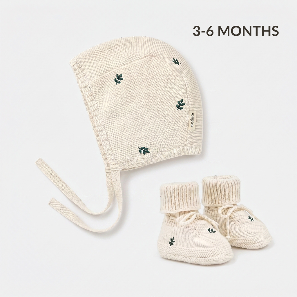 Moonboon Knitted Bonnet & Booties Giftbox