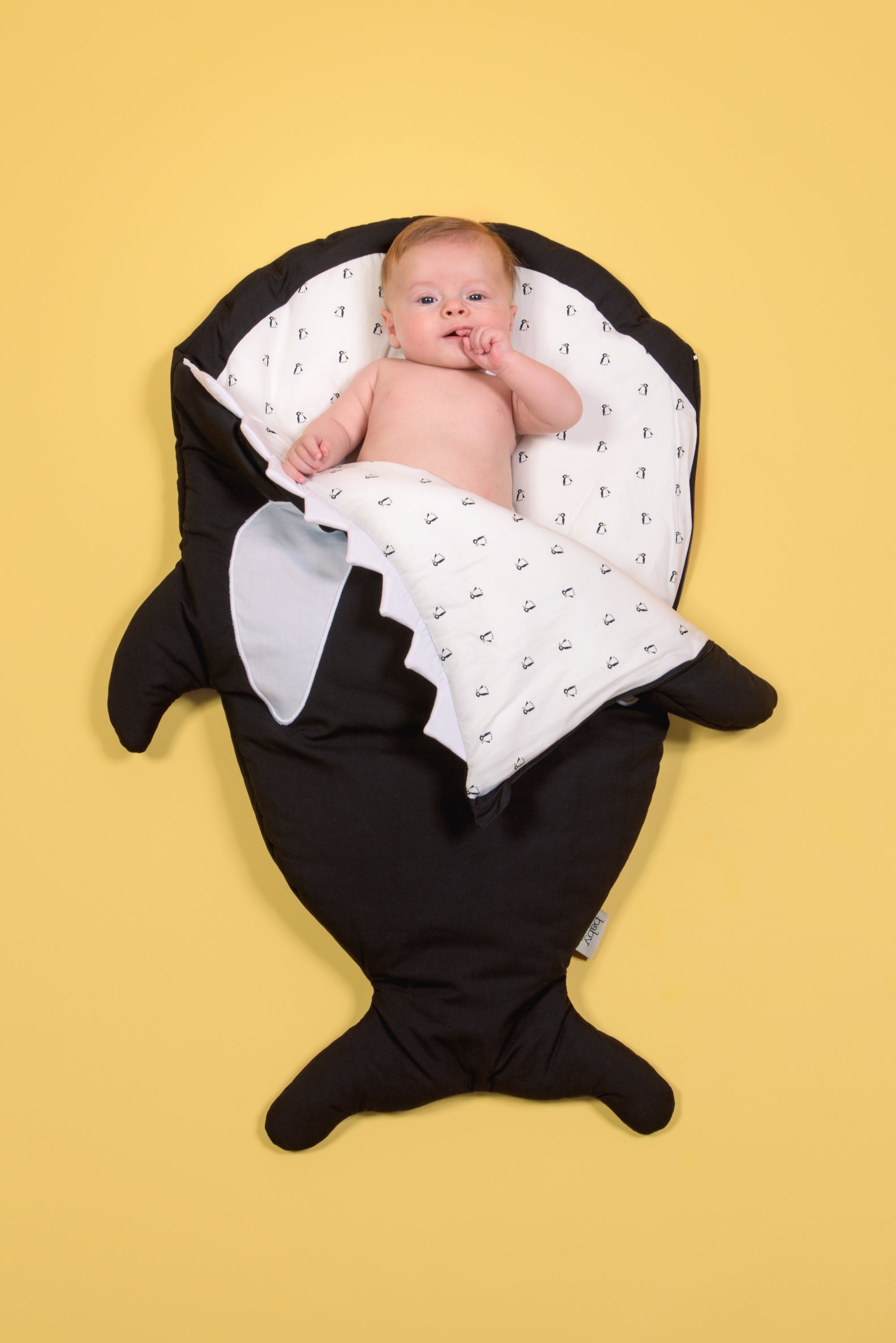 BABY BITES ORCA SLEEPING BAG - BLACK