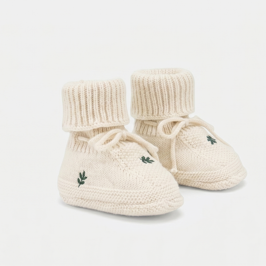Moonboon Knitted Bonnet & Booties Giftbox