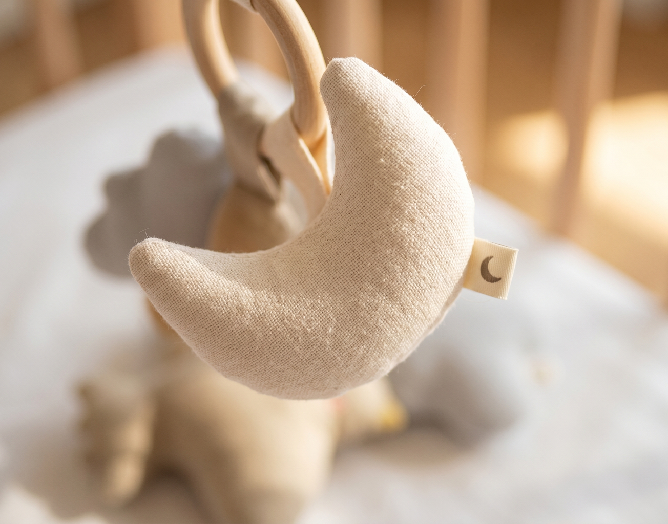 Moonboon - Soft Night Toy With Wooden Ring - Nature
